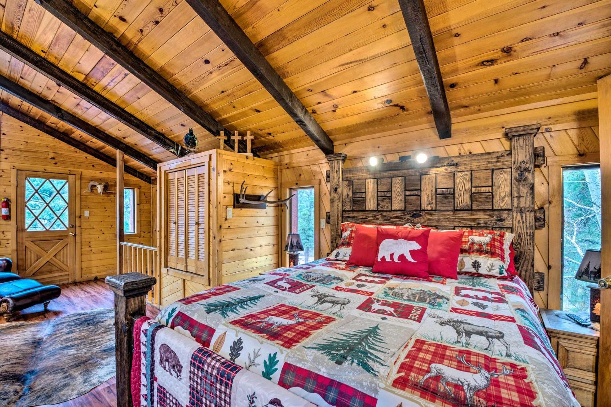 Unique Bear Country Cabin In Ruidoso With Hot Tub! Exterior photo