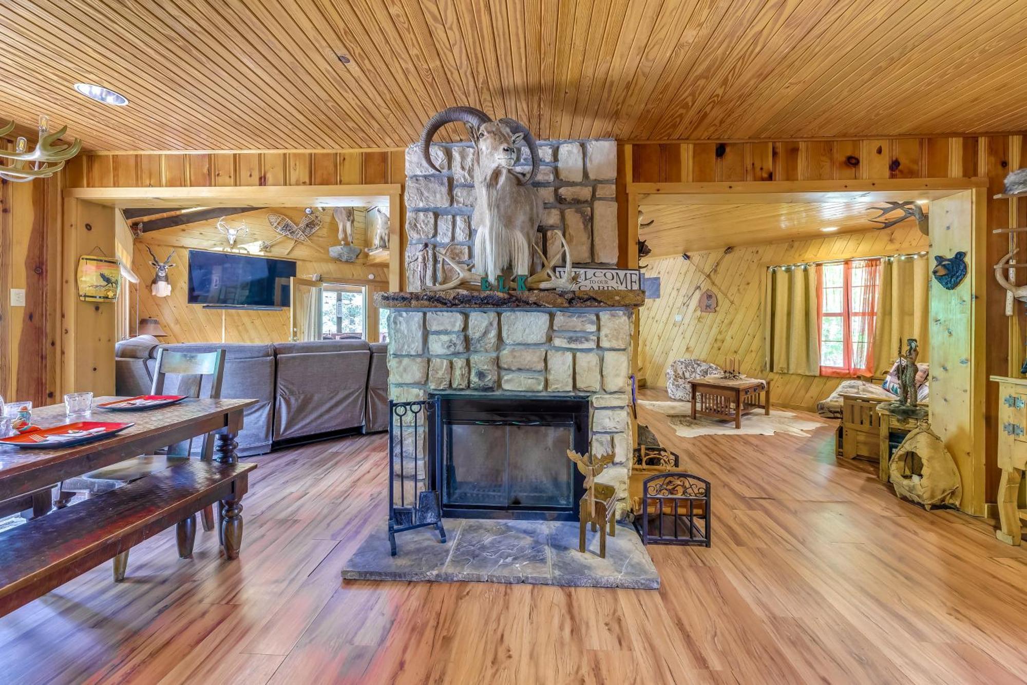 Unique Bear Country Cabin In Ruidoso With Hot Tub! Exterior photo
